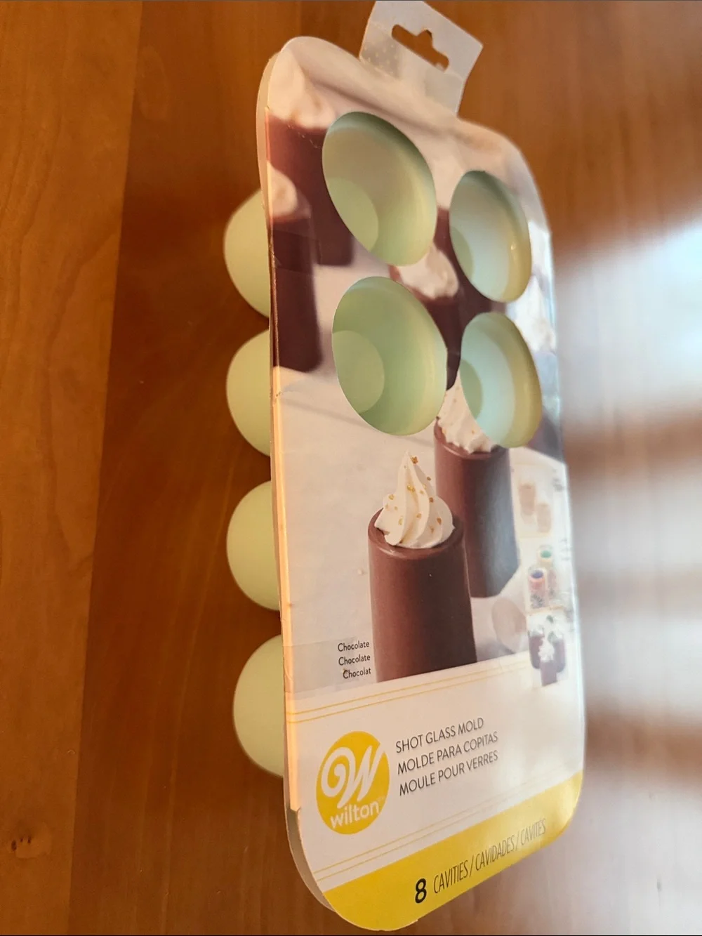 Wilton 8-Cavity Shot Glass Mold - • NEW • Chocolate, Candy, Jello Silicone Mold